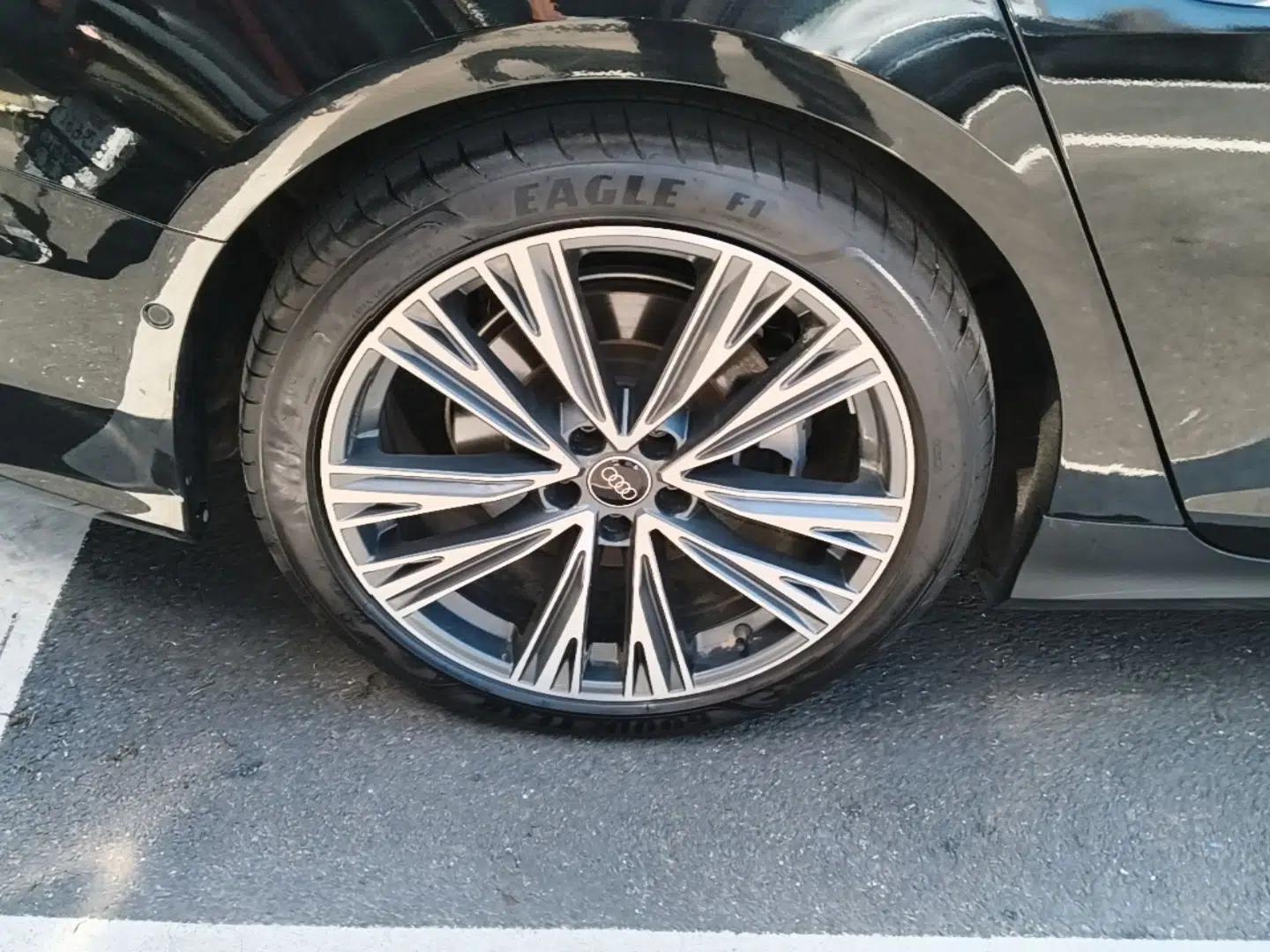 Audi A6L 2022 45 TFSI quattro Prestige Dynamic Edition — миниатюра 16