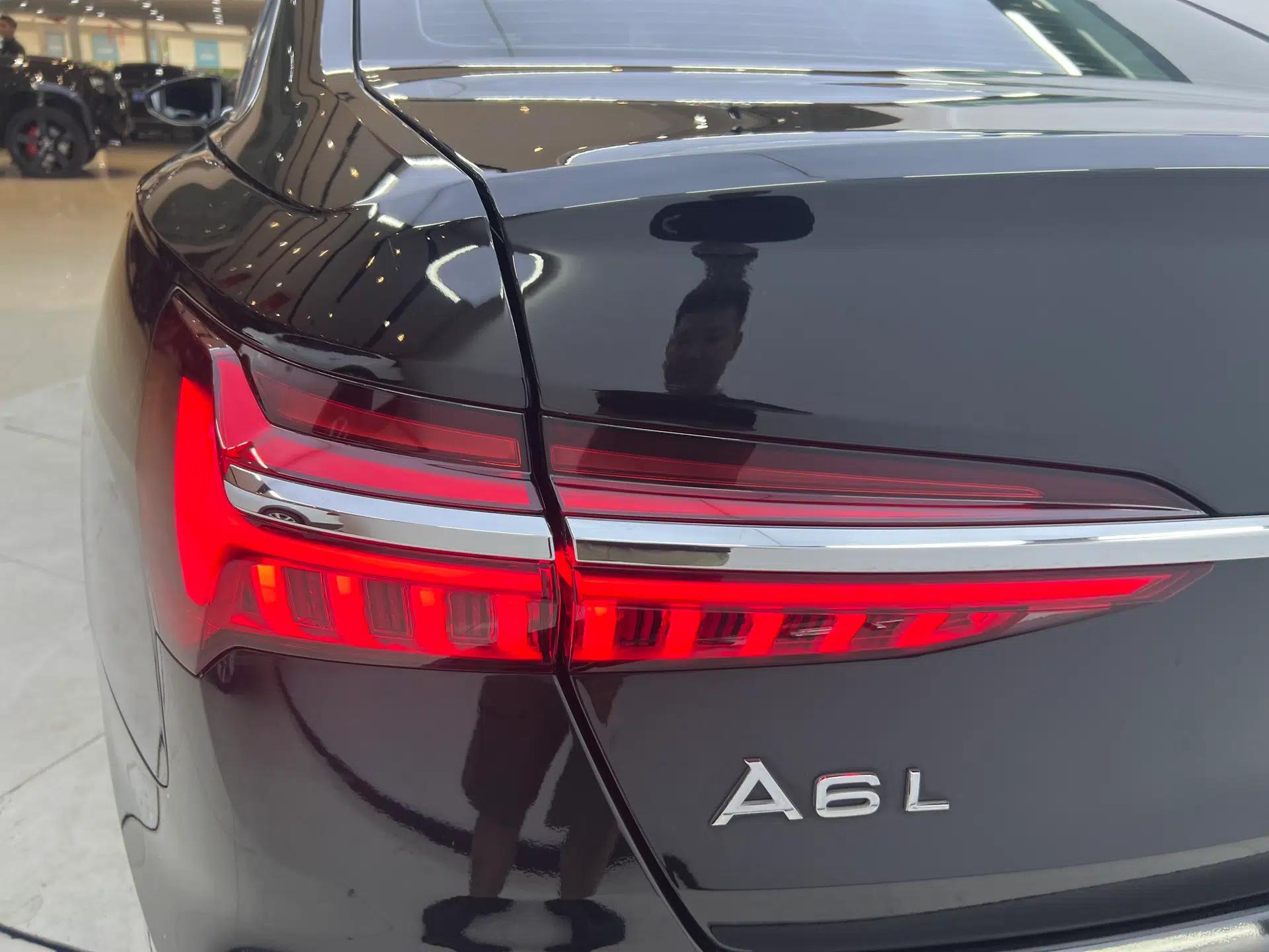 Audi A6L 2024 45 TFSI Prestige Dynamic Edition — миниатюра 8