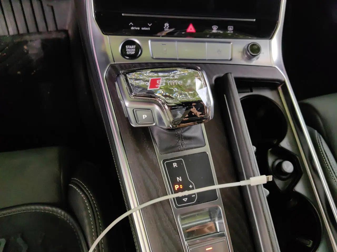 Audi A6L 2023 55 TFSI quattro Prestige Dynamic Edition — миниатюра 14