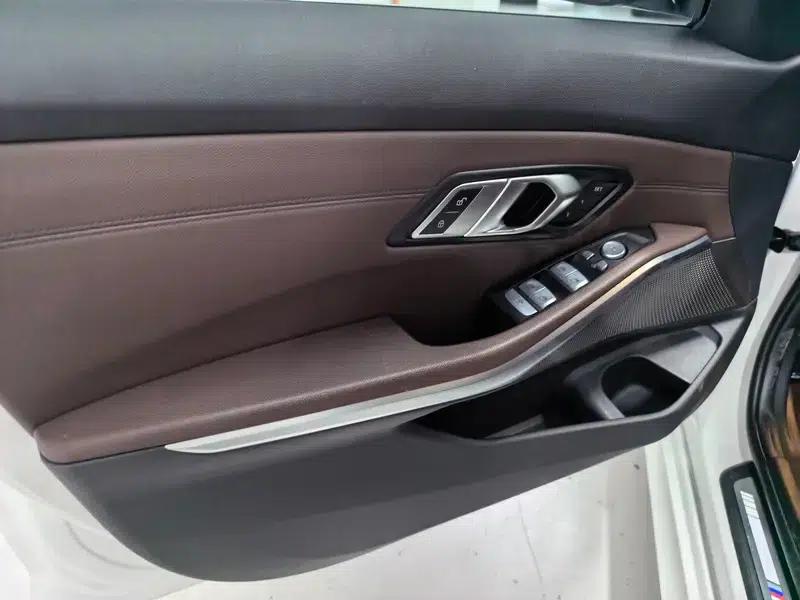 2023 BMW 3 Series 320Li M Sport Package — миниатюра 14