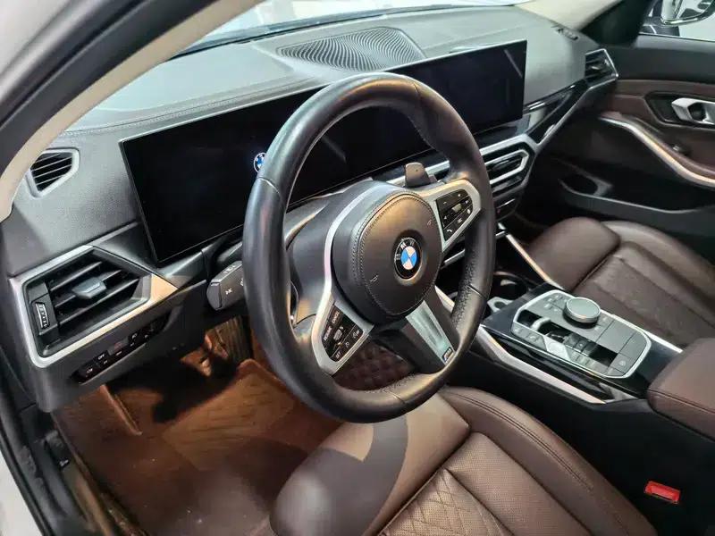 2023 BMW 3 Series 320Li M Sport Package — миниатюра 8