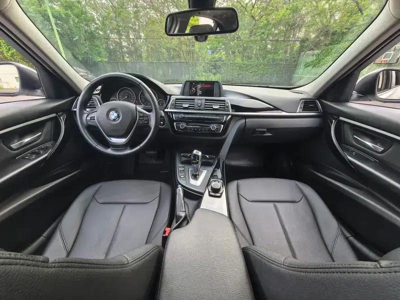 2017 BMW 3 Series 320Li Fashion Edition — миниатюра 13