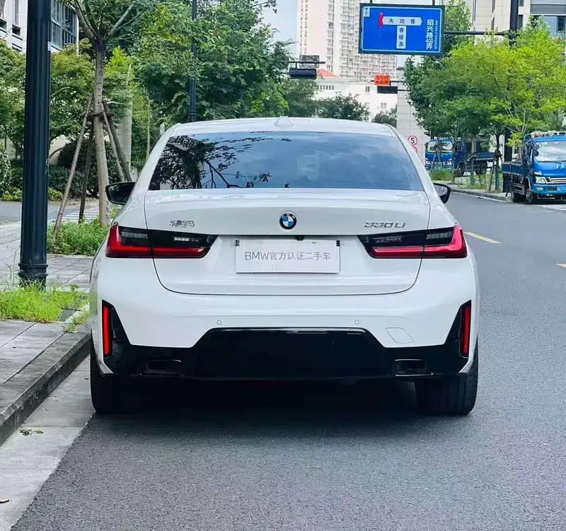 2026 BMW 3 Series 330Li M Sport Shadow Edition — миниатюра 4