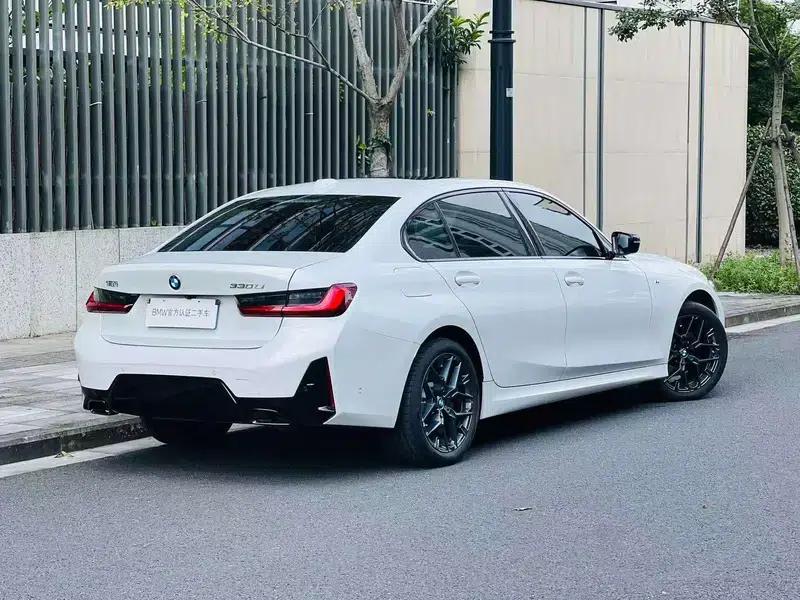 2026 BMW 3 Series 330Li M Sport Shadow Edition — миниатюра 5