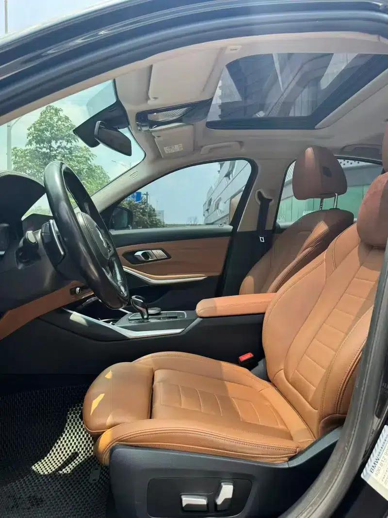 2021 BMW 3 Series 325i M Sport Shadow Edition — миниатюра 9