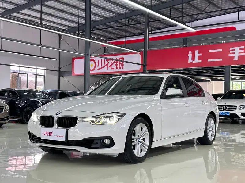 2016 BMW 3 Series 320i Fashion Edition — миниатюра 1