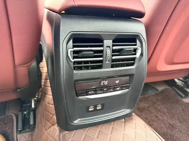 2023 BMW 3 Series 320Li M Sport Package — миниатюра 8