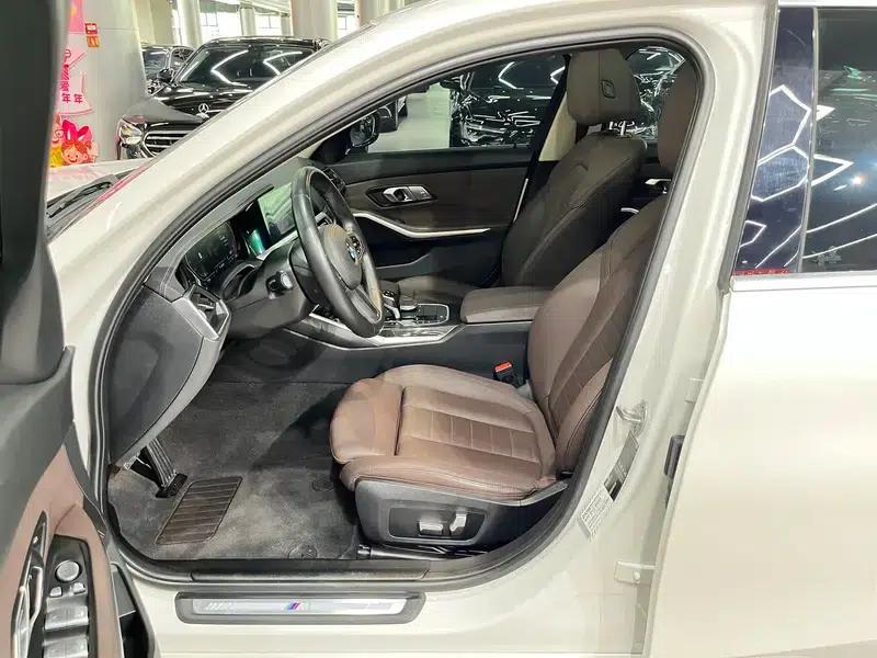2021 BMW 3 Series 325Li M Sport Shadow Edition — миниатюра 8