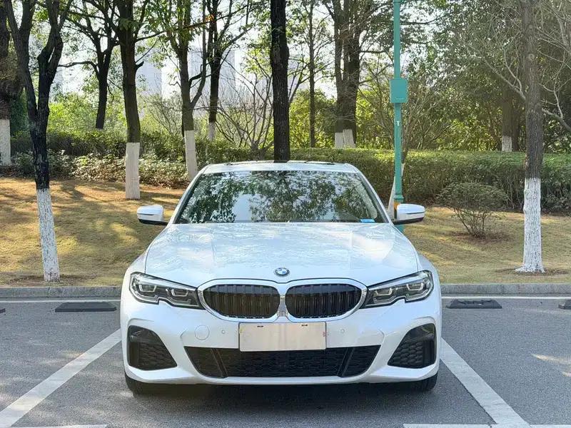 2022 BMW 3 Series 325Li M Sport Package — миниатюра 2