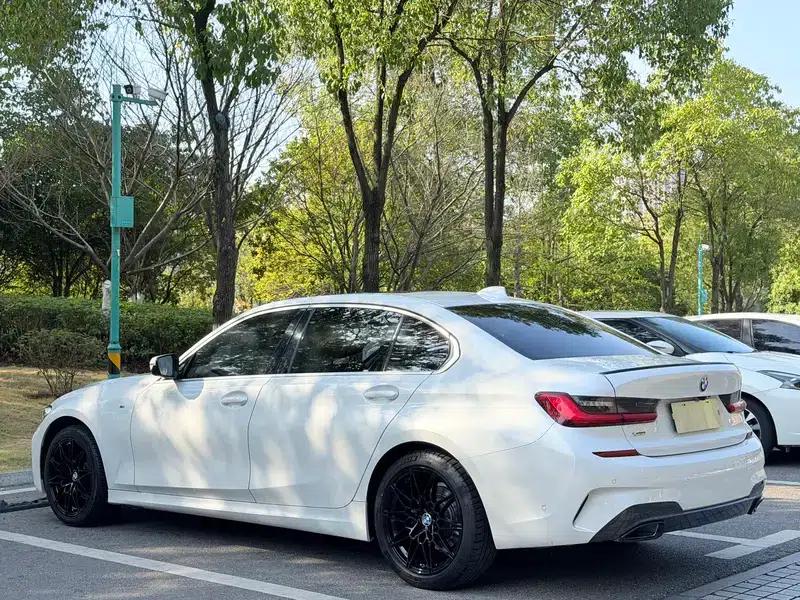 2022 BMW 3 Series 325Li M Sport Package — миниатюра 4