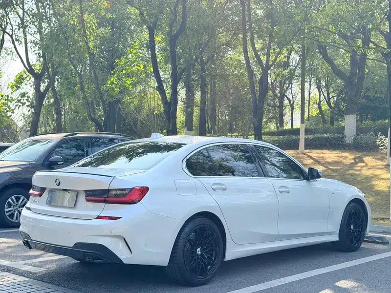 2022 BMW 3 Series 325Li M Sport Package — миниатюра 6