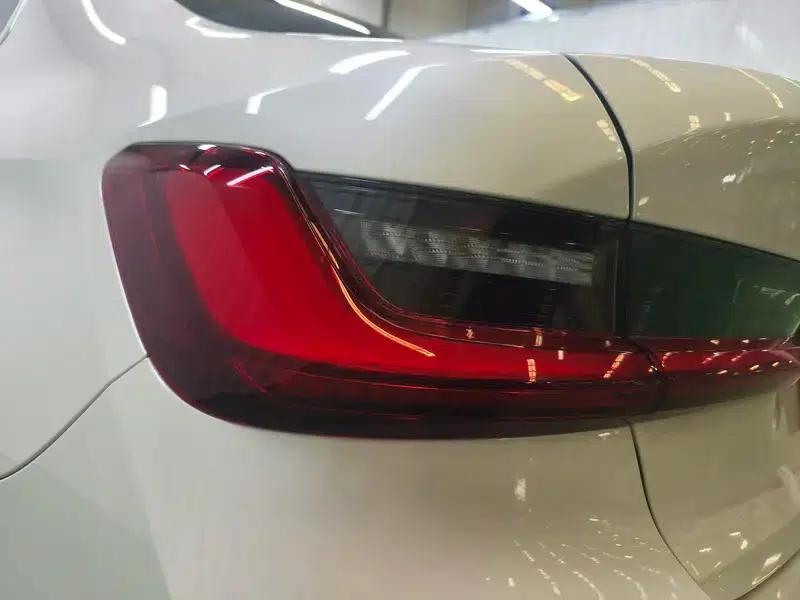 2023 BMW 3 Series 325i M Sport Package — миниатюра 13