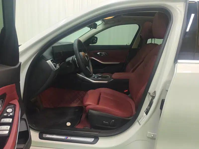 2023 BMW 3 Series 325i M Sport Package — миниатюра 17