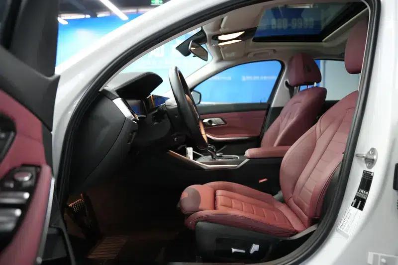 BMW 3 Series 2021 Facelift 325i M Sport Package — миниатюра 16