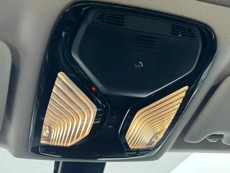 2021 BMW 3 Series 320Li M Sport Package — миниатюра 13
