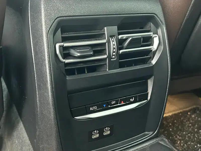 2021 BMW 3 Series 320Li M Sport Package — миниатюра 16