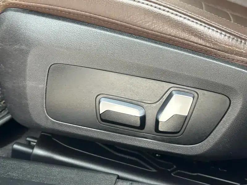 2021 BMW 3 Series 320Li M Sport Package — миниатюра 18