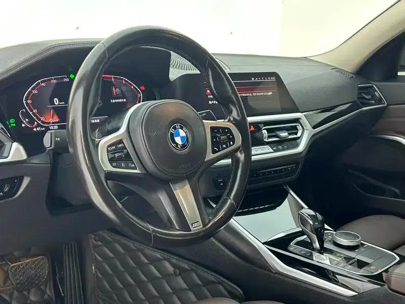2021 BMW 3 Series 320Li M Sport Package — миниатюра 27