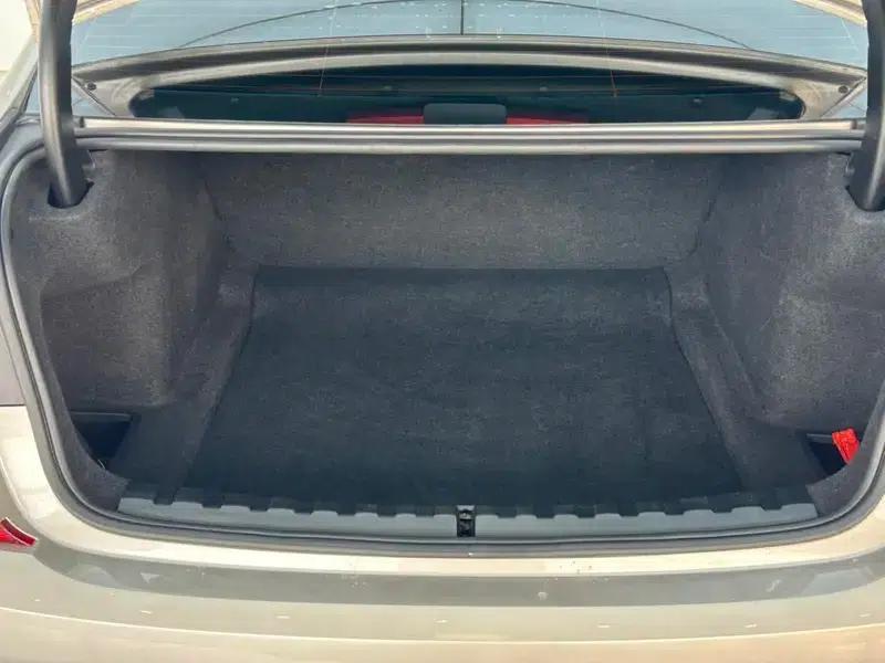 2021 BMW 3 Series 320Li M Sport Package — миниатюра 34