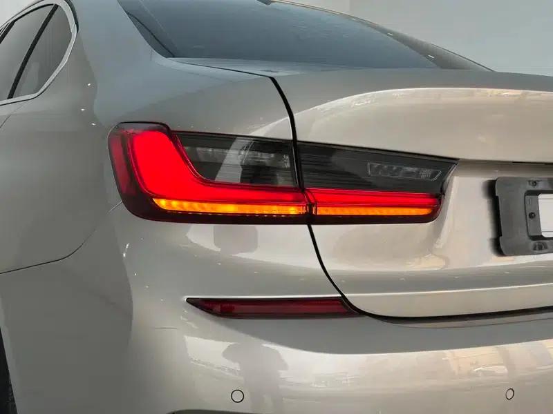 2021 BMW 3 Series 320Li M Sport Package — миниатюра 9