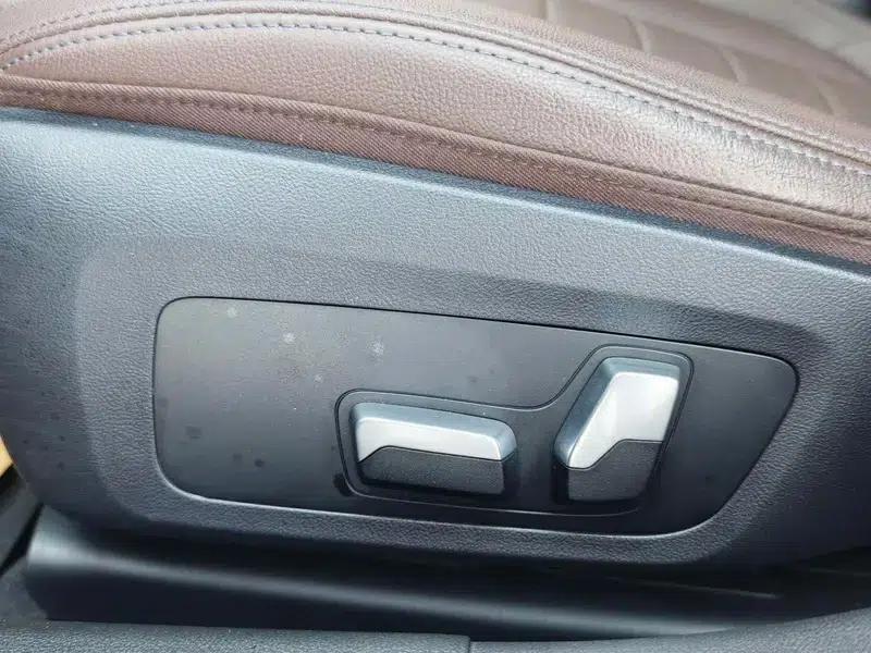 2020 BMW 3 Series 320Li M Sport Package — миниатюра 14