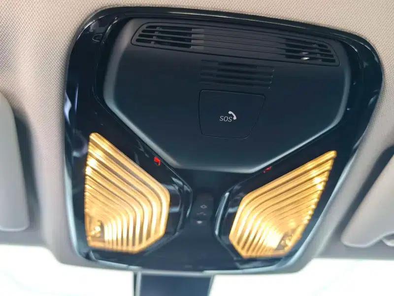 2020 BMW 3 Series 320Li M Sport Package — миниатюра 15