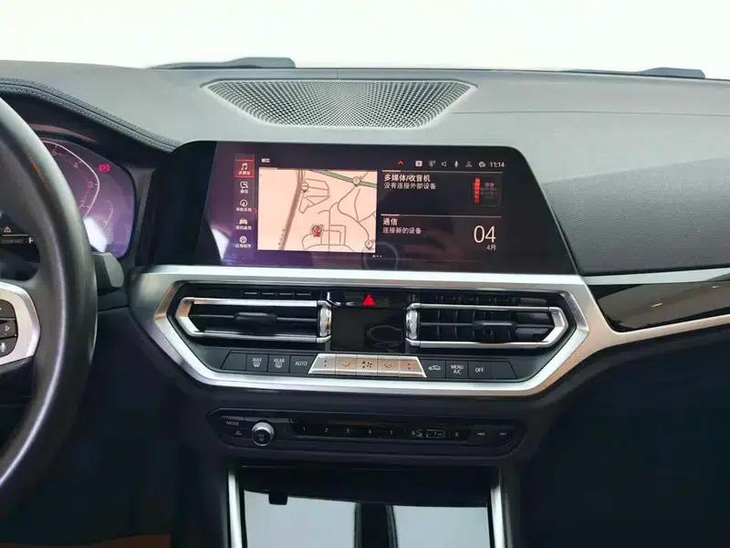 2020 BMW 3 Series 320Li M Sport Package — миниатюра 17