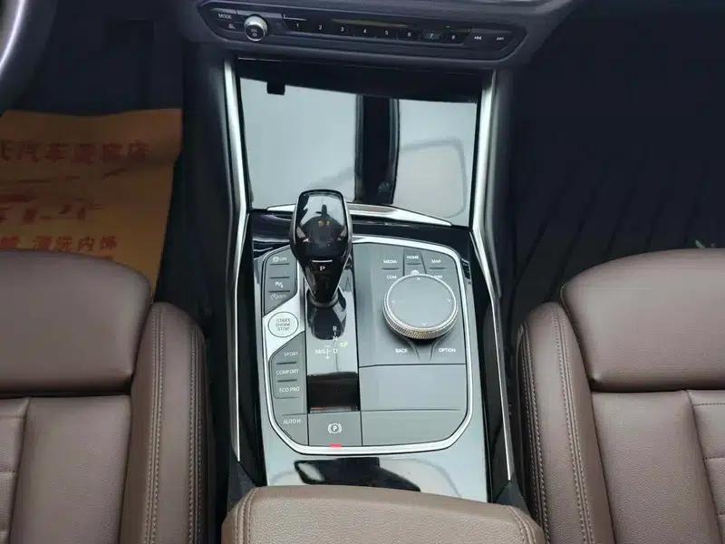 2020 BMW 3 Series 320Li M Sport Package — миниатюра 23