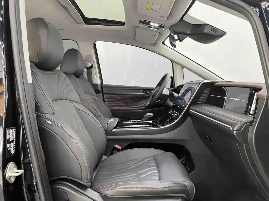 Trumpchi M8 2024 Master Series 400T Premium Edition — миниатюра 15