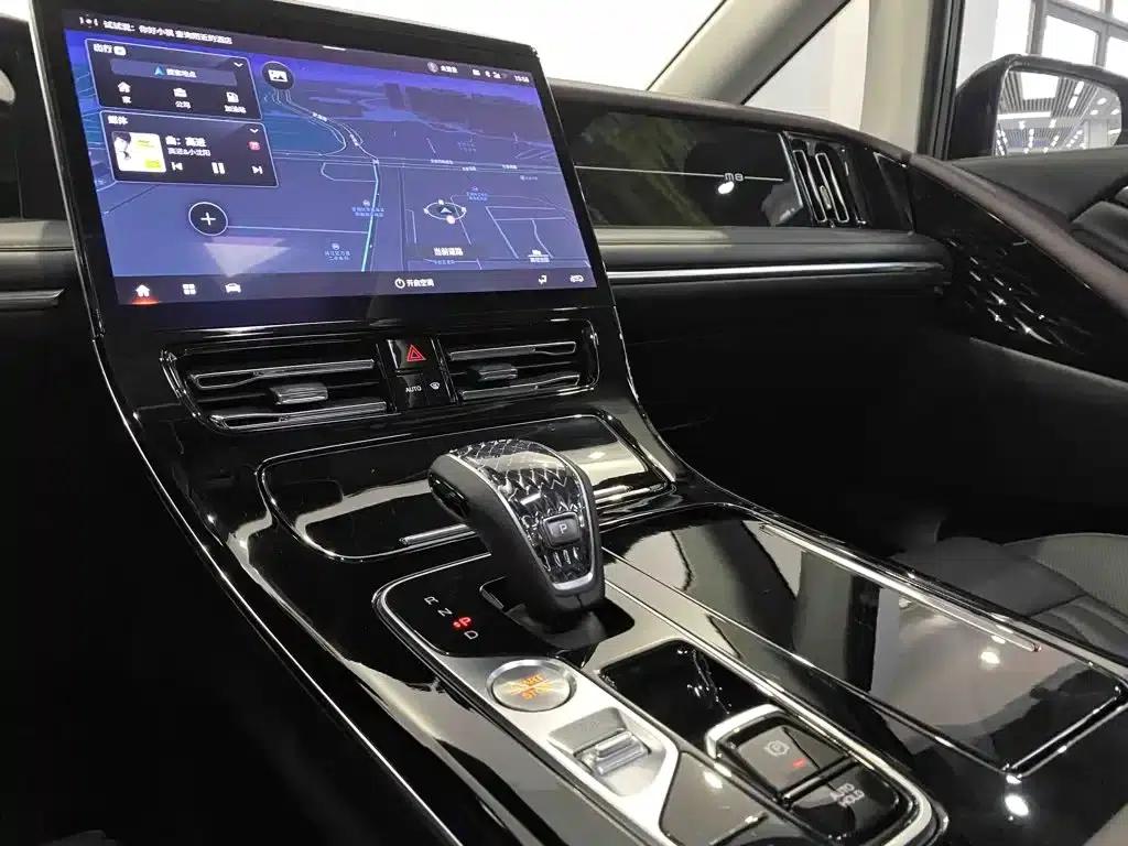 Trumpchi M8 2024 Master Series 400T Premium Edition — миниатюра 28