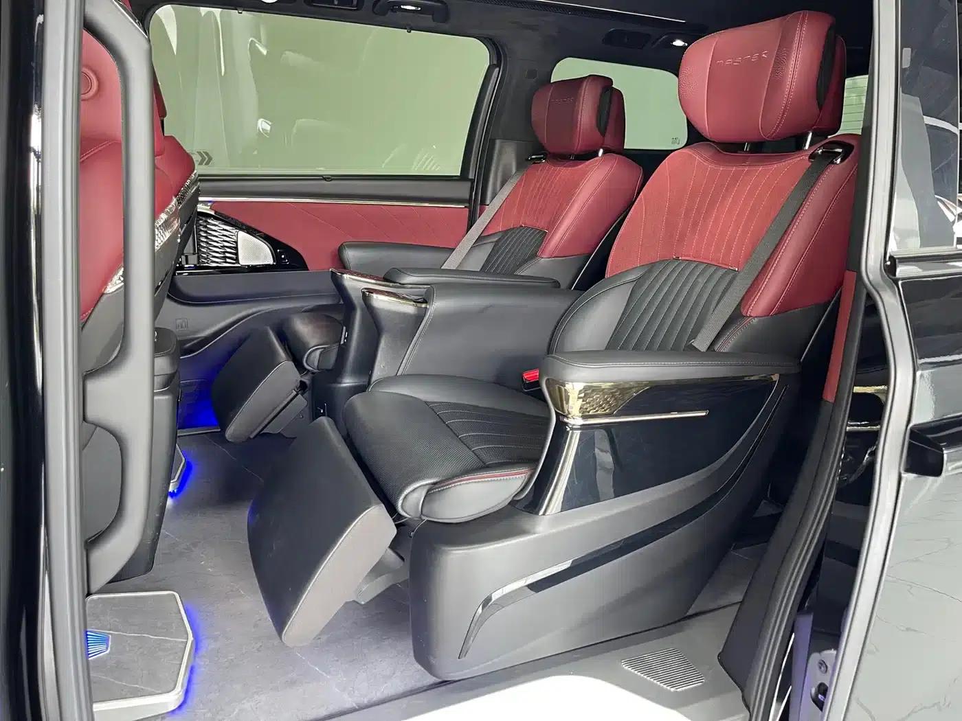 Trumpchi M8 2024 Master Series 400T Pioneer Edition — миниатюра 11