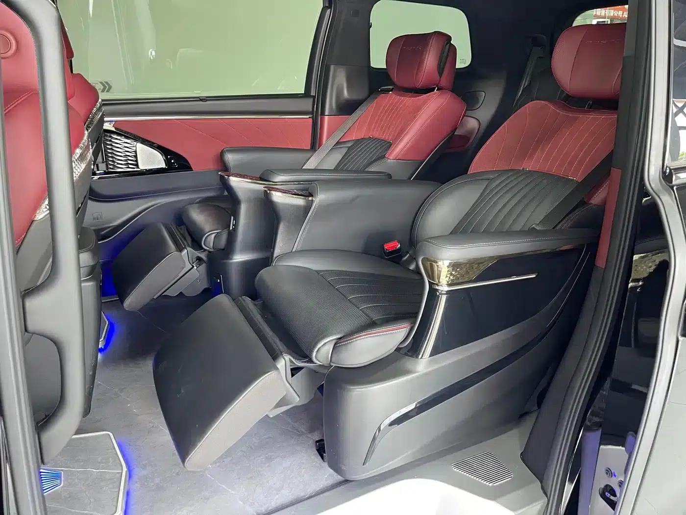 Trumpchi M8 2024 Master Series 400T Pioneer Edition — миниатюра 12