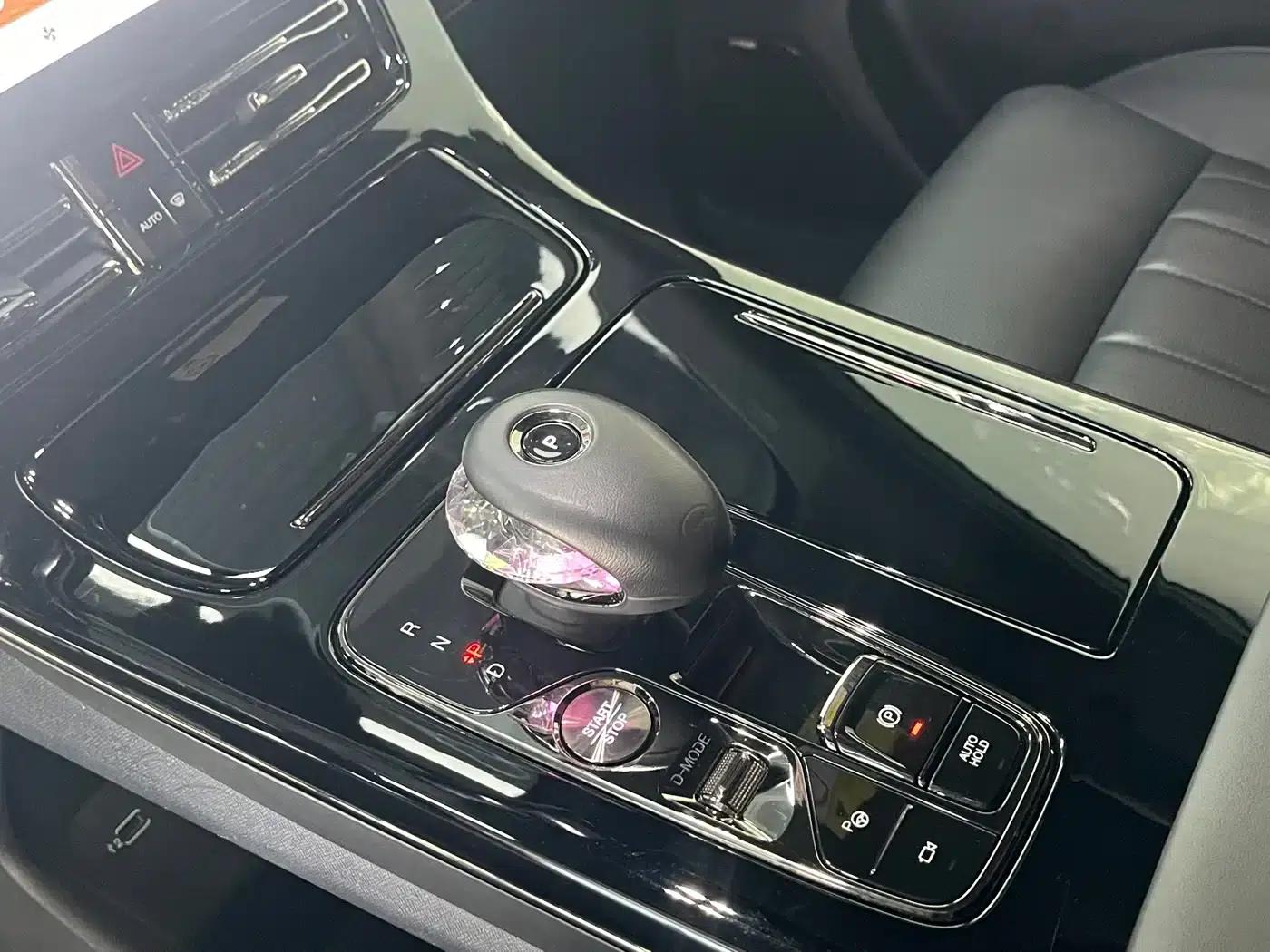 Trumpchi M8 2024 Master Series 400T Pioneer Edition — миниатюра 22