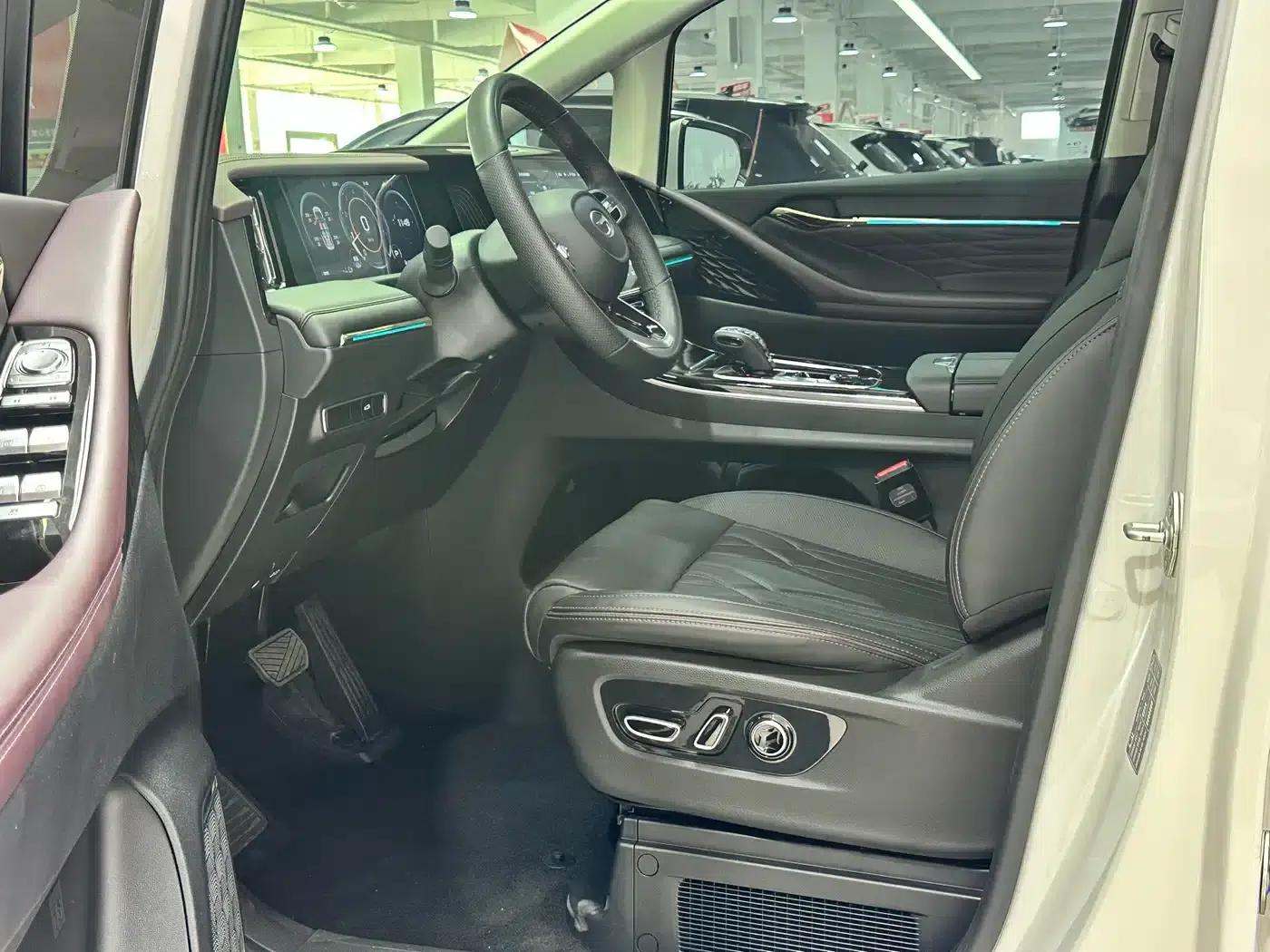 Trumpchi M8 2024 Master Series 400T Supreme Edition — миниатюра 8
