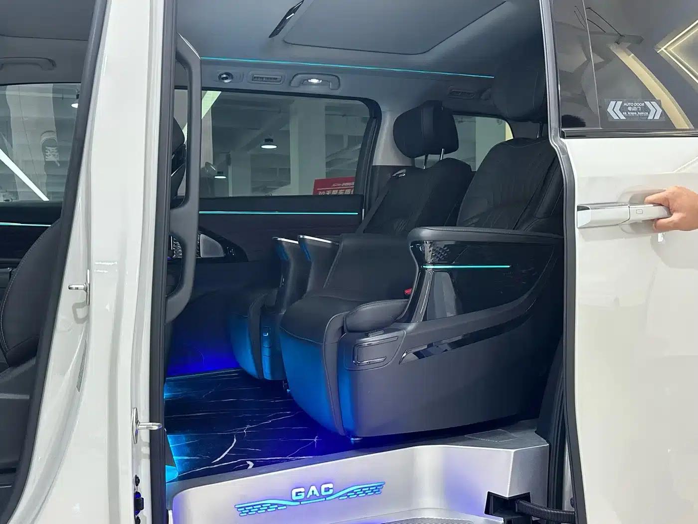Trumpchi M8 2024 Master Series 400T Supreme Edition — миниатюра 9