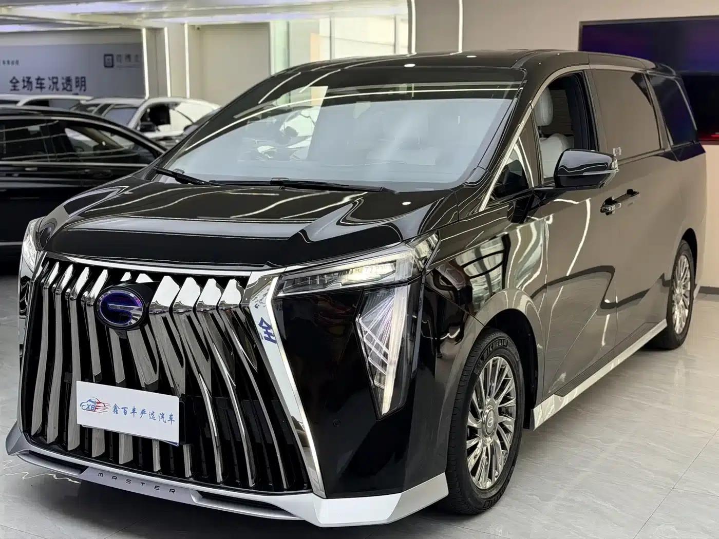 Trumpchi M8 2023 Master Series Dual Engine Supreme Edition — миниатюра 1