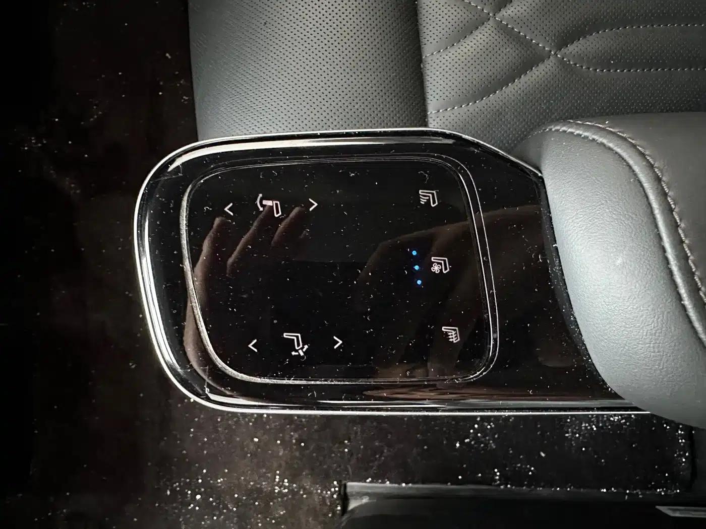 Trumpchi M8 2024 Master Series 400T Supreme Edition — миниатюра 11