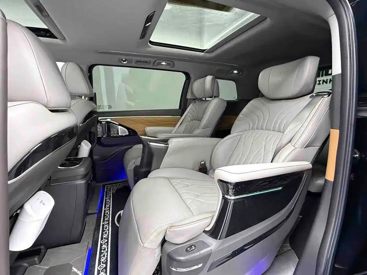 Trumpchi M8 2024 Master Series 400T Supreme Edition — миниатюра 5