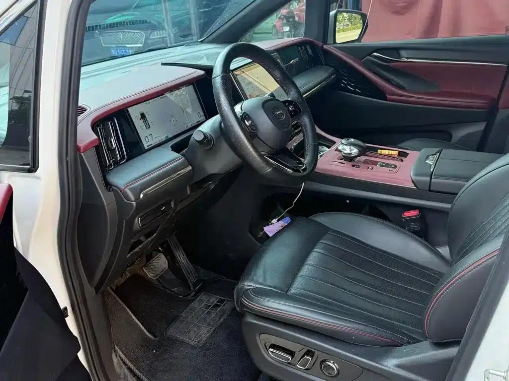 Trumpchi M8 2023 Master Series 400T Supreme Edition — миниатюра 3