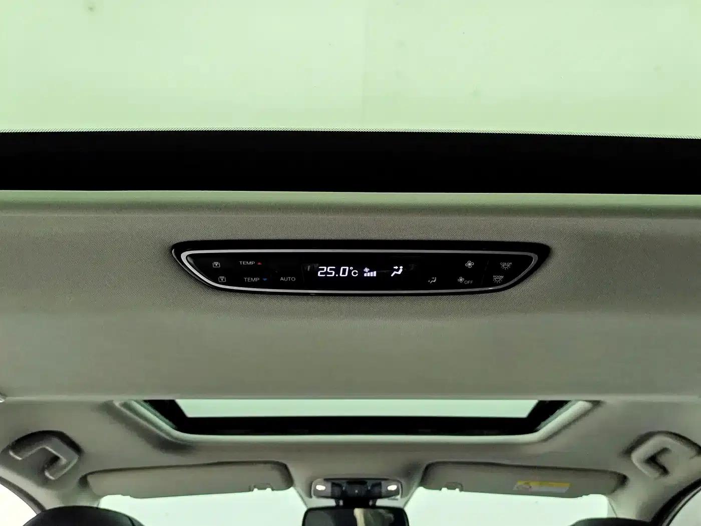 Trumpchi M8 2023 Leading Series 390T Premium Edition — миниатюра 13
