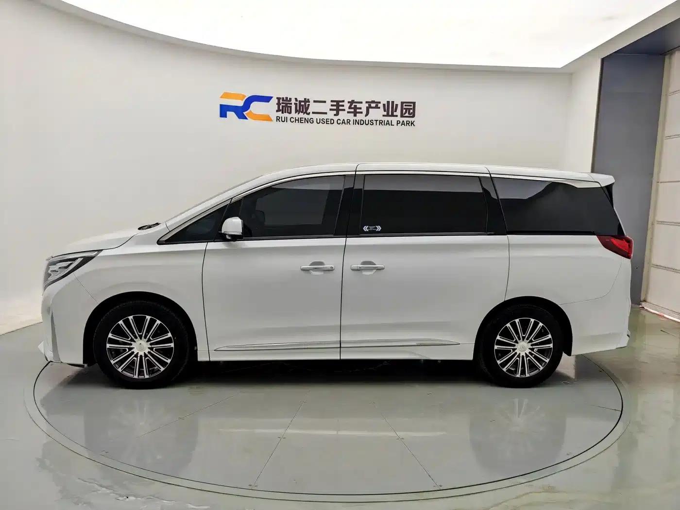 Trumpchi M8 2023 Leading Series 390T Premium Edition — миниатюра 3