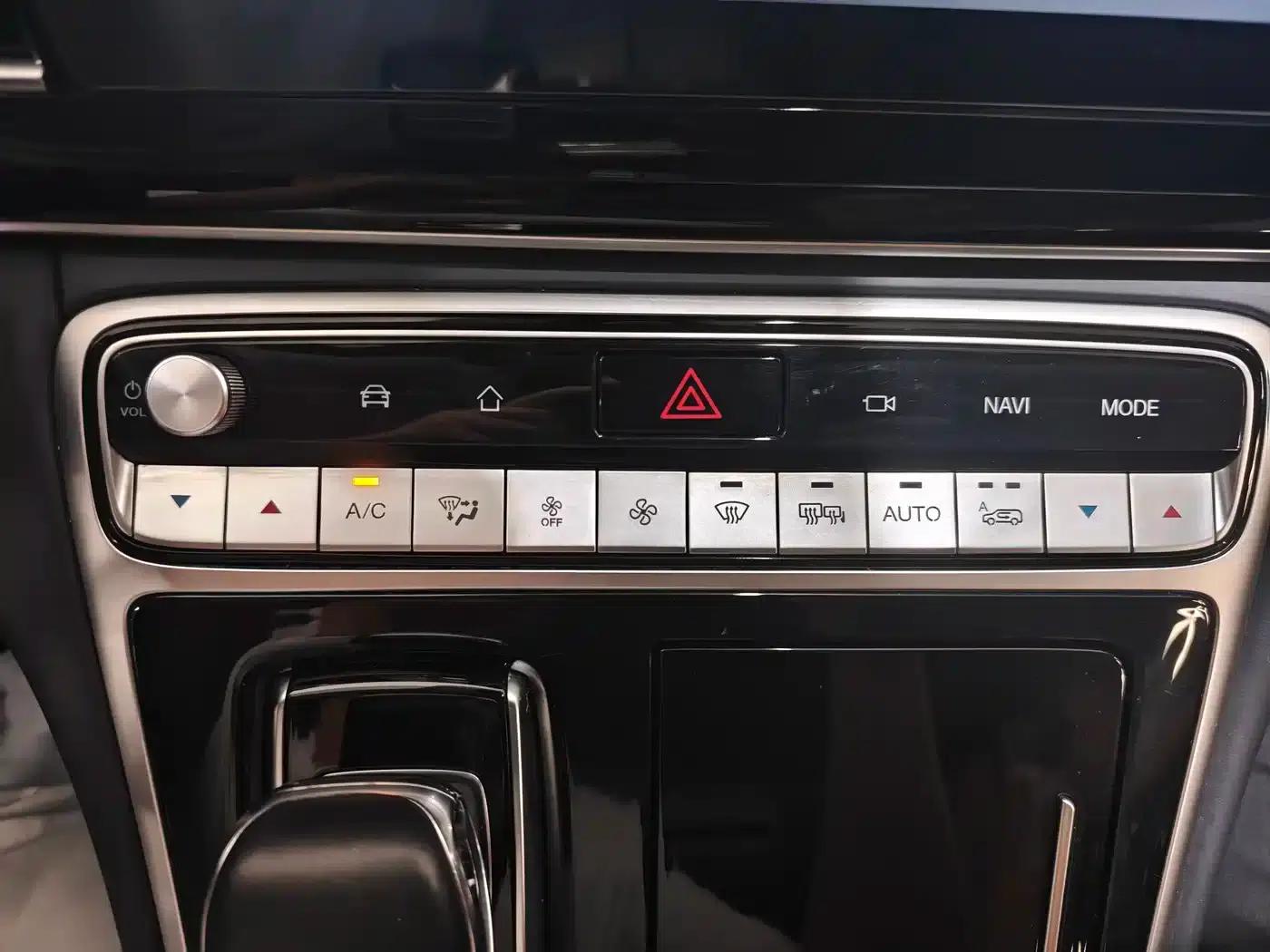 Trumpchi M8 2021 Leading Series 390T Supreme Edition — миниатюра 12