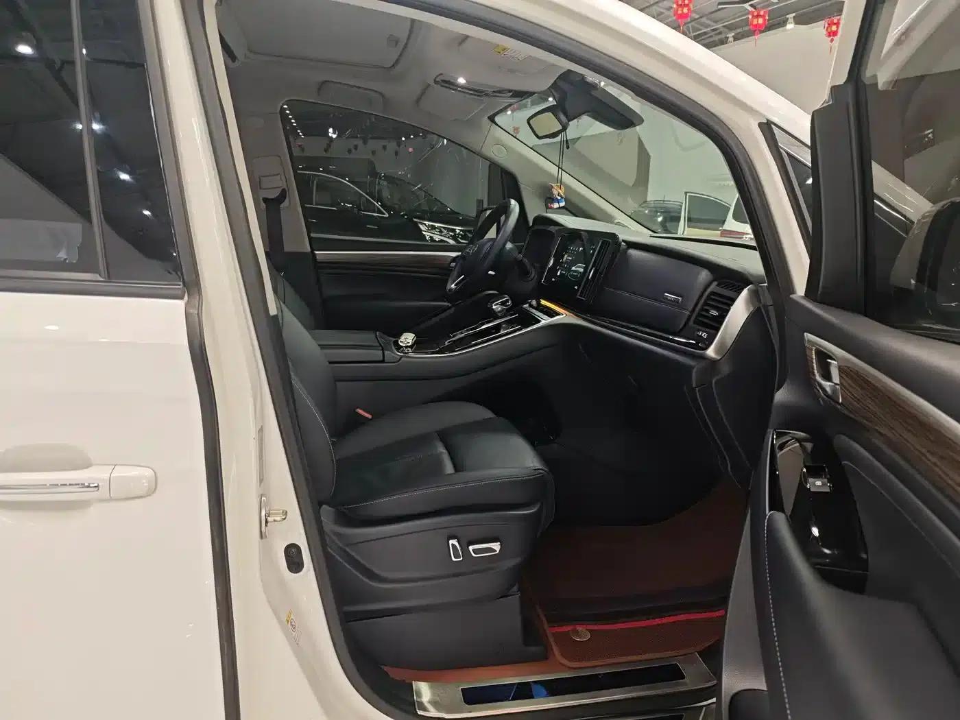 Trumpchi M8 2021 Leading Series 390T Supreme Edition — миниатюра 4