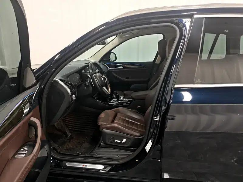 BMW X3 2020 xDrive30i Leading M Sport Package — миниатюра 17