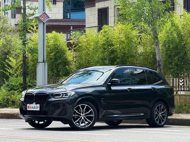 BMW X3 2023 xDrive30i Leading Edition M Sport Package — миниатюра 1