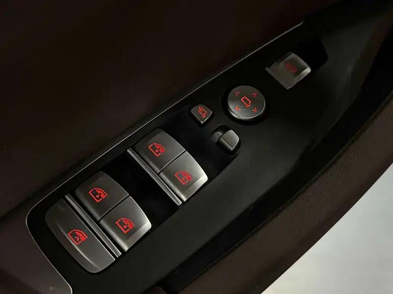 BMW X3 2020 xDrive25i M Sport Package — миниатюра 10