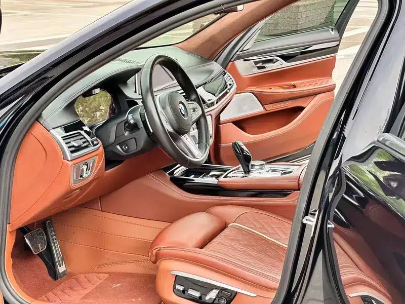 2021 BMW 7 Series 740Li xDrive Executive M Sport Package — миниатюра 8