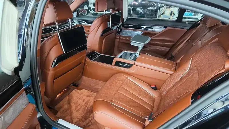 2018 BMW 7 Series 740Li xDrive Luxury Package — миниатюра 17