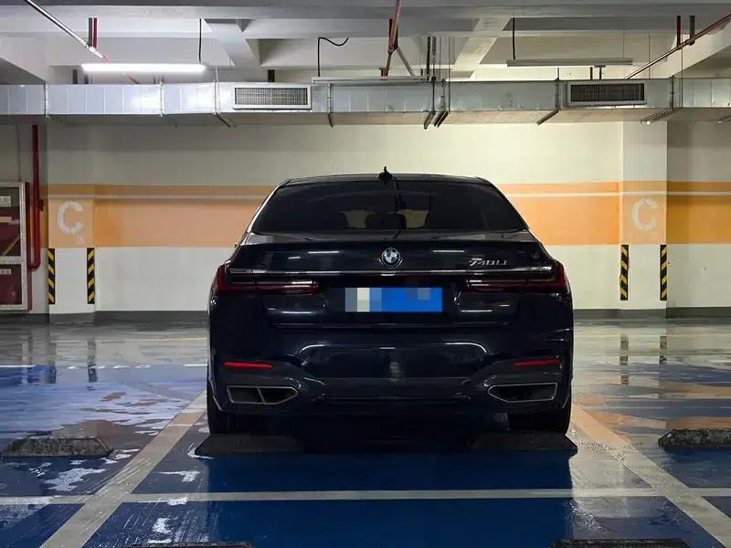 2019 BMW 7 Series 730Li M Sport Package — миниатюра 5