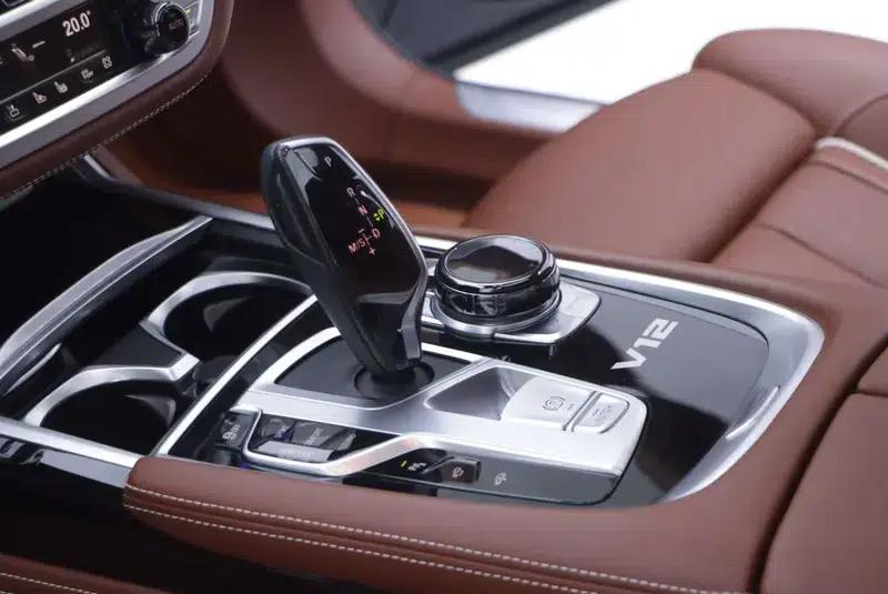 2018 BMW 7 Series M760Li xDrive Premium Luxury Edition — миниатюра 15